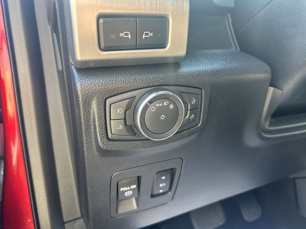 Used 2018 Ford F150 Platinum AWD/4WD image 19