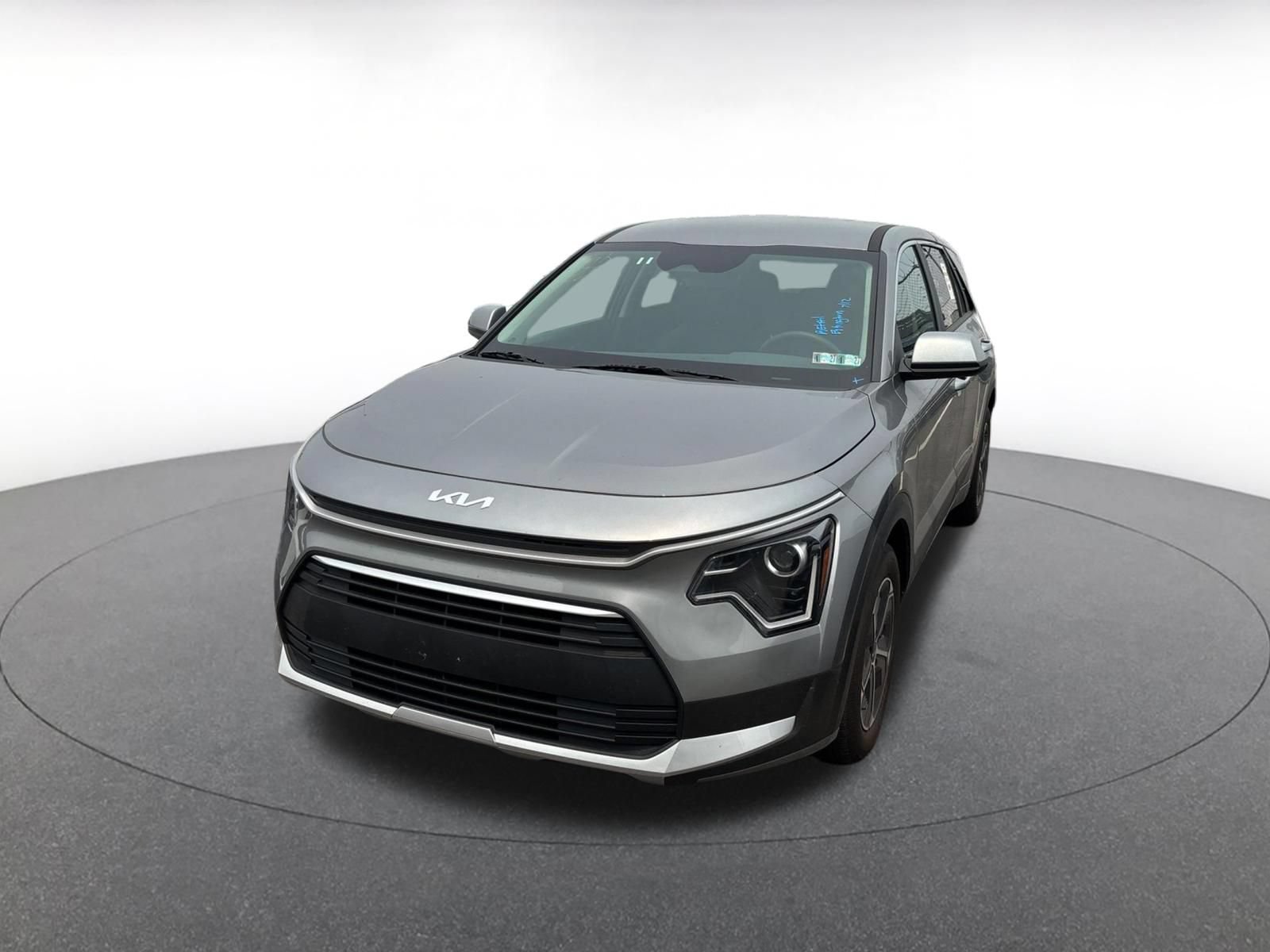 Used 2026 Kia Niro LX FWD image 4