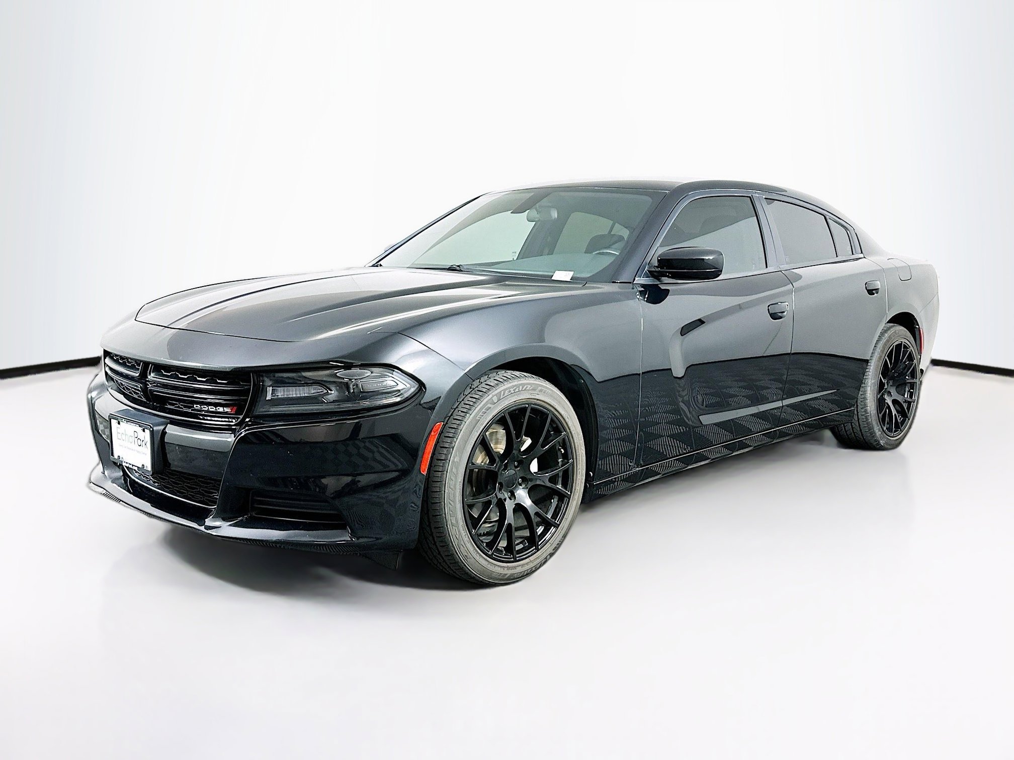 Used 2021 Dodge Charger SXT RWD image 3
