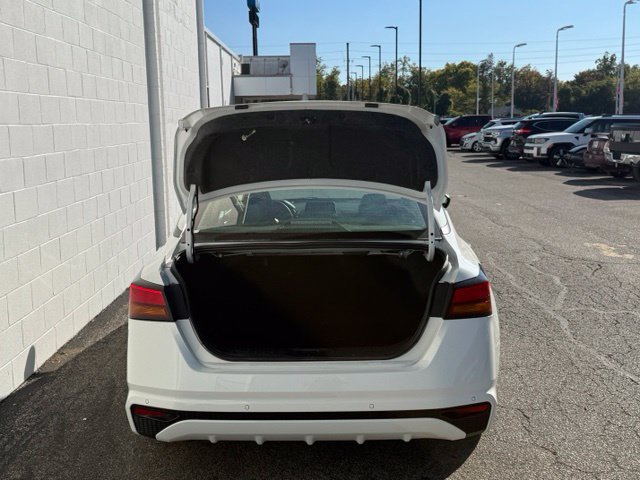 Used 2025 Nissan Altima 2.5 SV FWD image 8