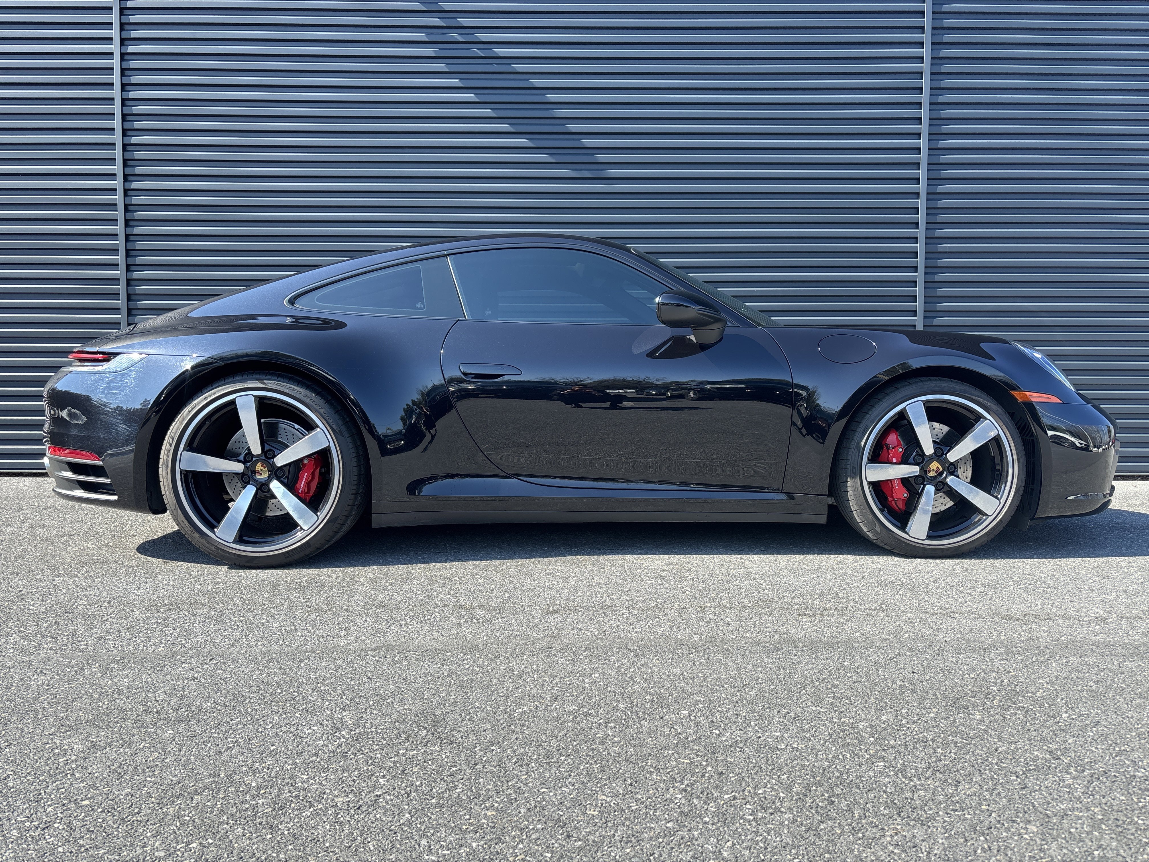 Used 2020 Porsche 911 Carrera 4S w/ Premium Package image 6