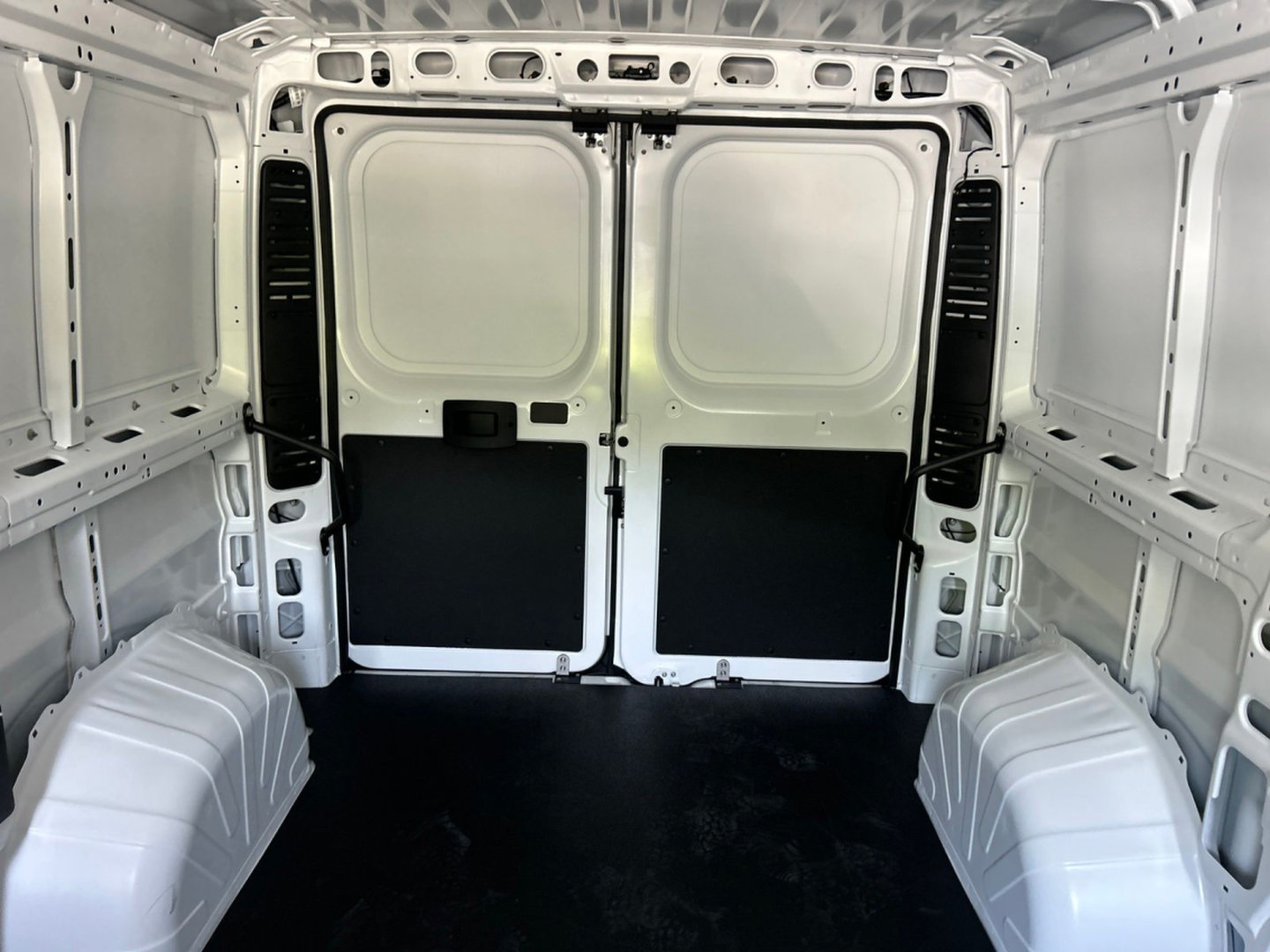 New 2026 RAM ProMaster 1500 w/ Safety Group FWD image 7