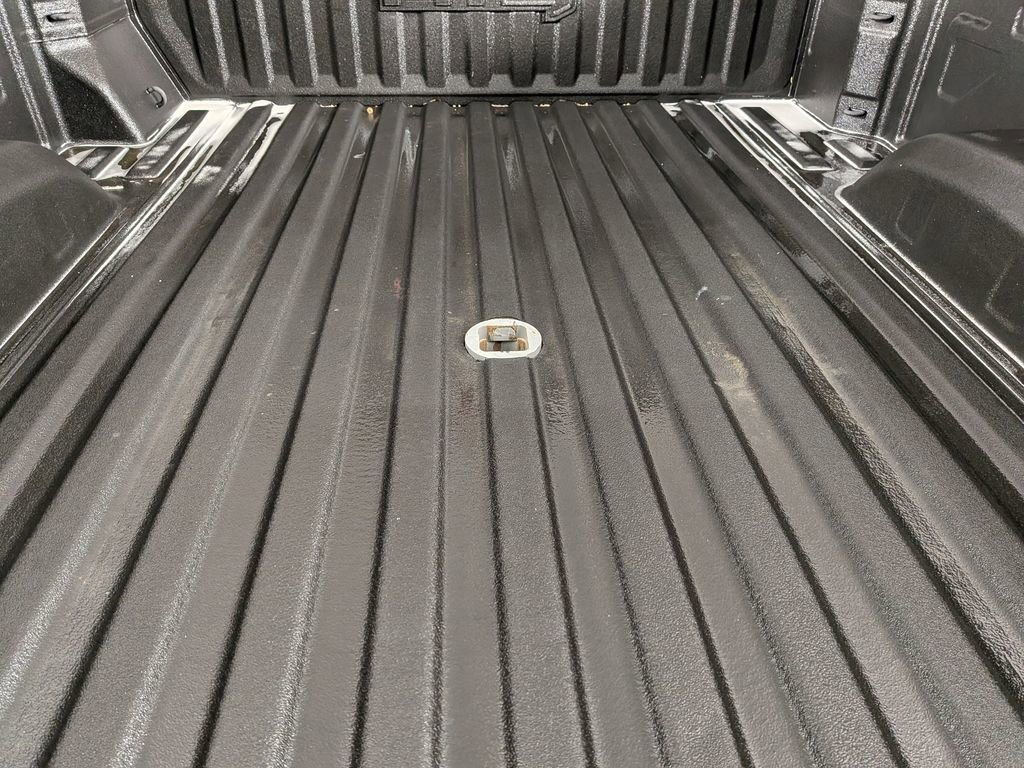 Used 2020 GMC Sierra 2500 AT4 w/ Technology Package image 12