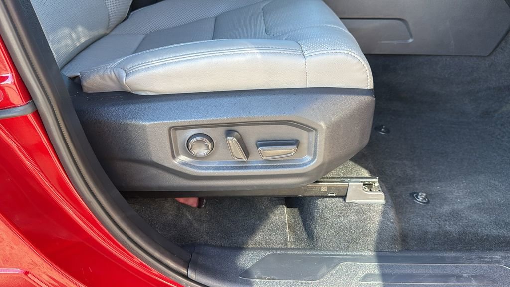 Used 2024 Toyota Tundra Limited image 29