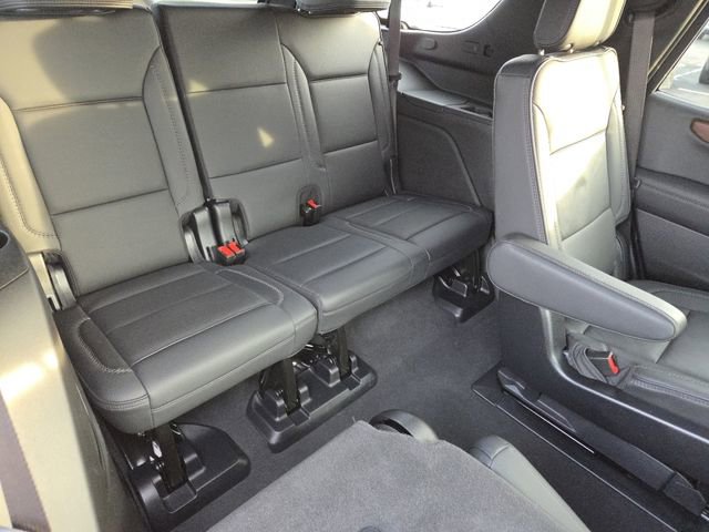 Used 2025 GMC Yukon Denali image 31