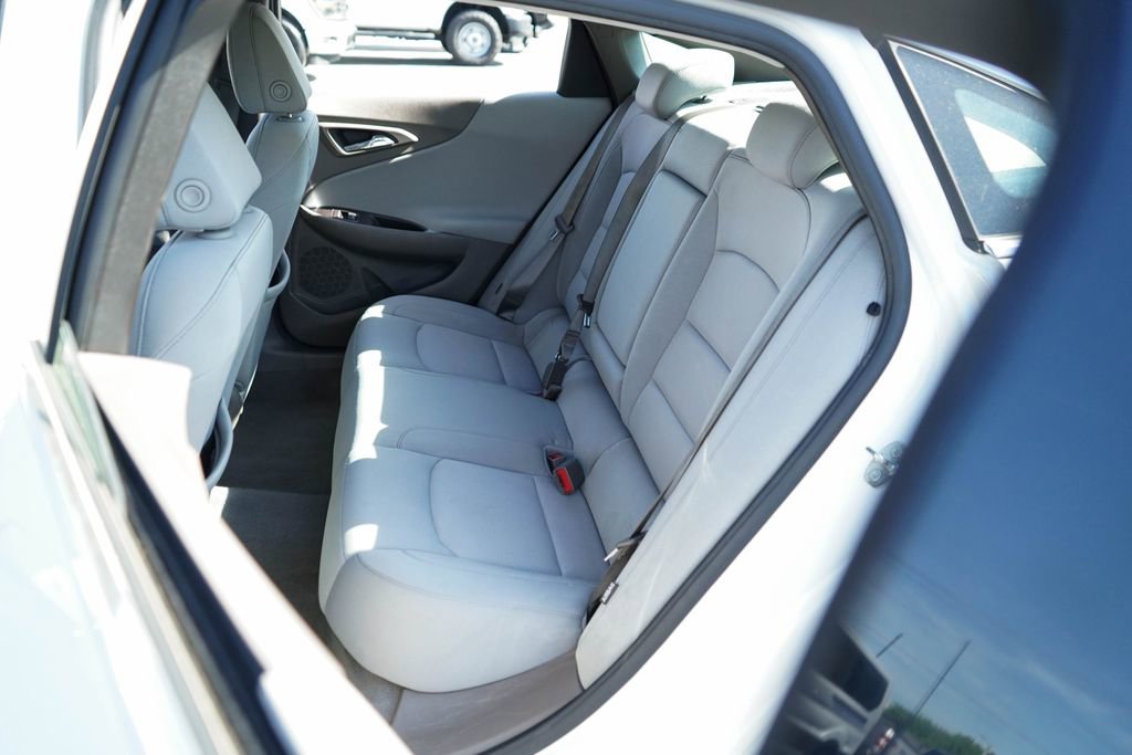 Used 2021 Chevrolet Malibu LT image 31