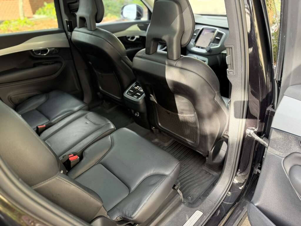 Used 2017 Volvo XC90 T6 Momentum w/ Vision Package AWD/4WD image 28