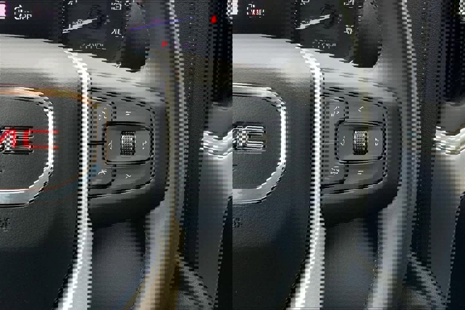 Used 2020 GMC Sierra 1500 SLT image 24