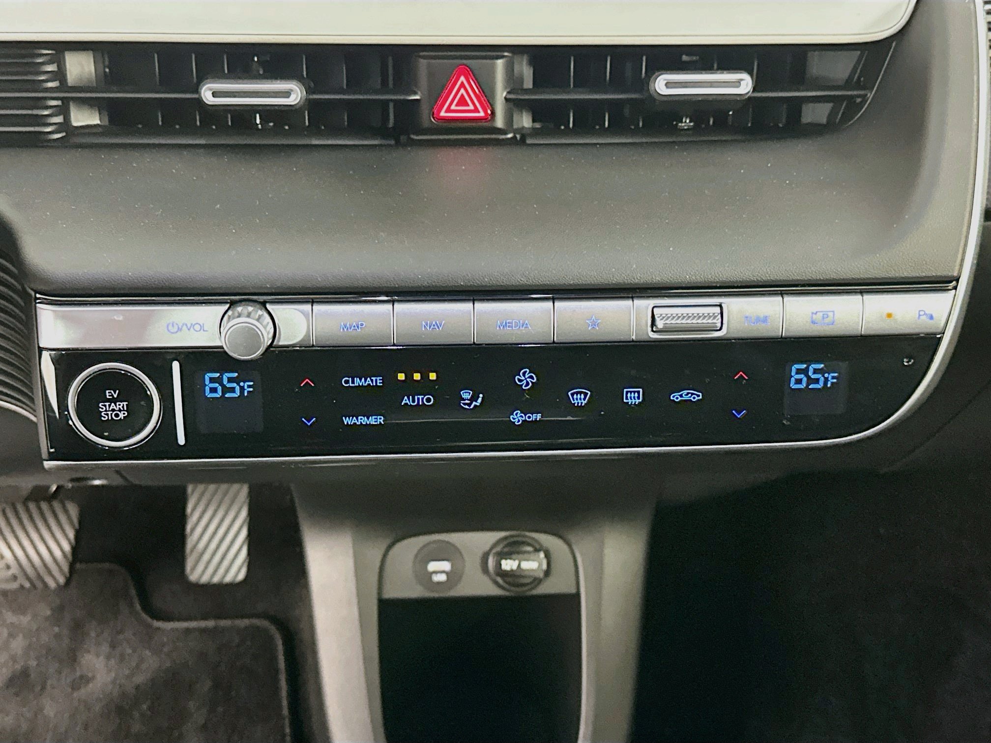 Used 2023 Hyundai Ioniq 5 SE w/ Cargo Package RWD image 24