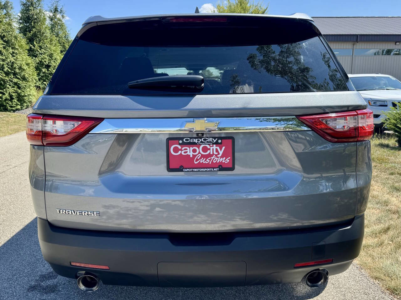 Used 2020 Chevrolet Traverse LS image 7