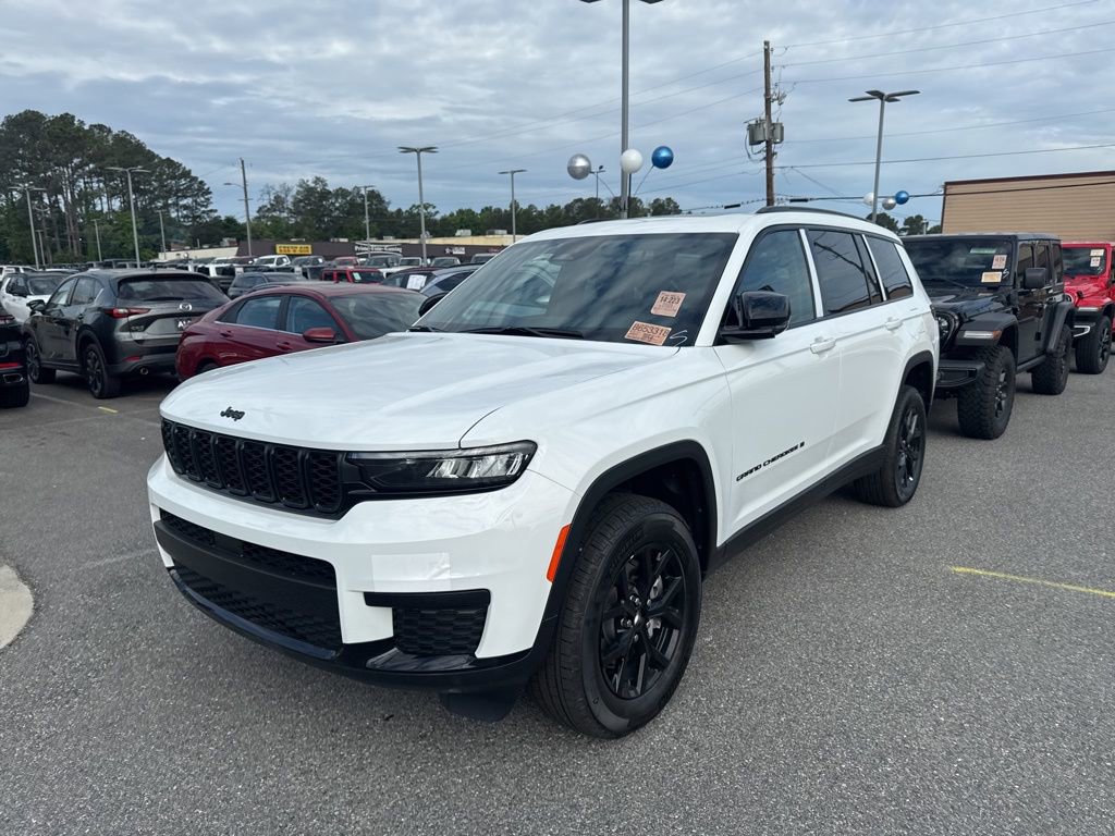 Used 2025 Jeep Grand Cherokee L Altitude