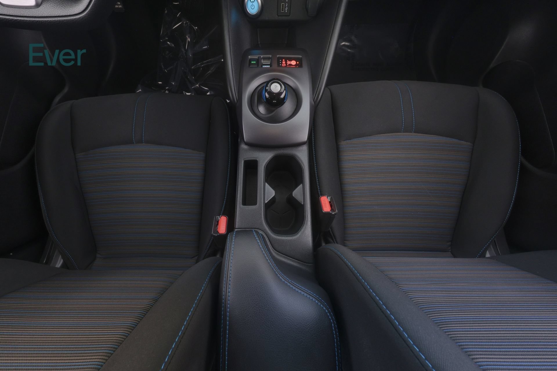 Used 2025 Nissan Leaf S FWD image 27