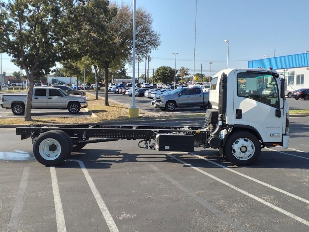 New 2025 Chevrolet Low Cab Forward 5500 XD image 3
