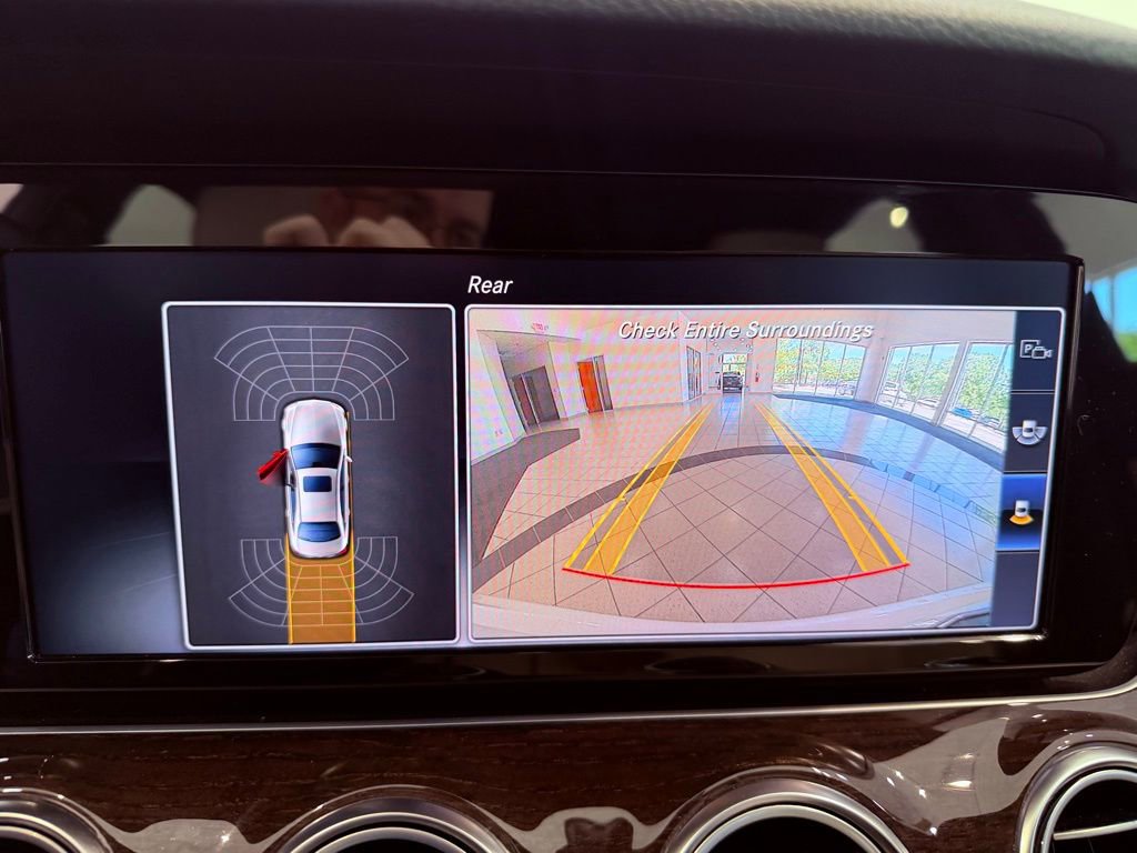 Used 2017 Mercedes-Benz E 300 image 22