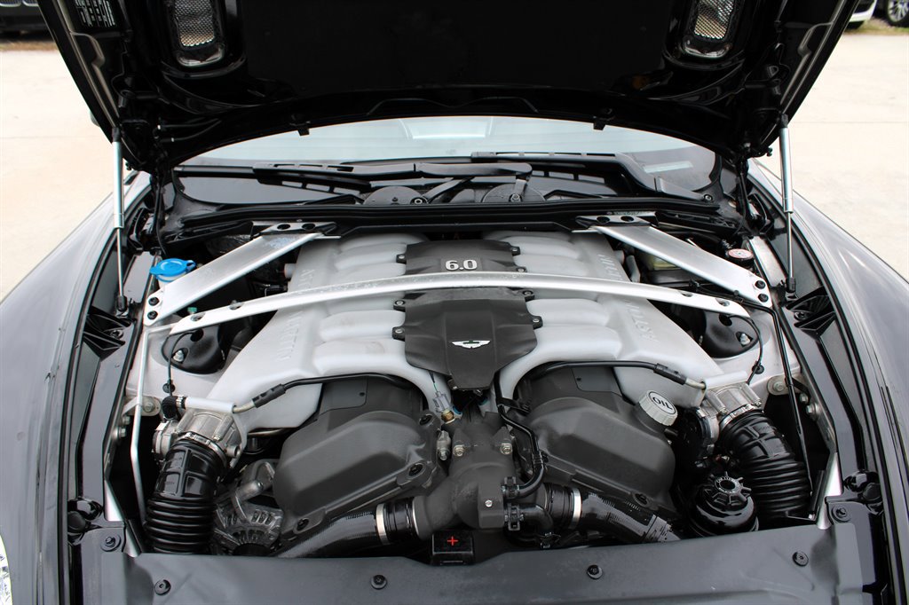 Used 2012 Aston Martin Rapide image 57