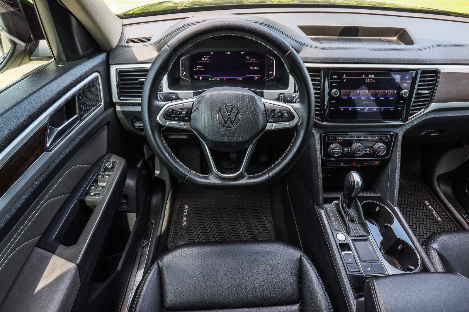 Used 2023 Volkswagen Atlas SE FWD image 23