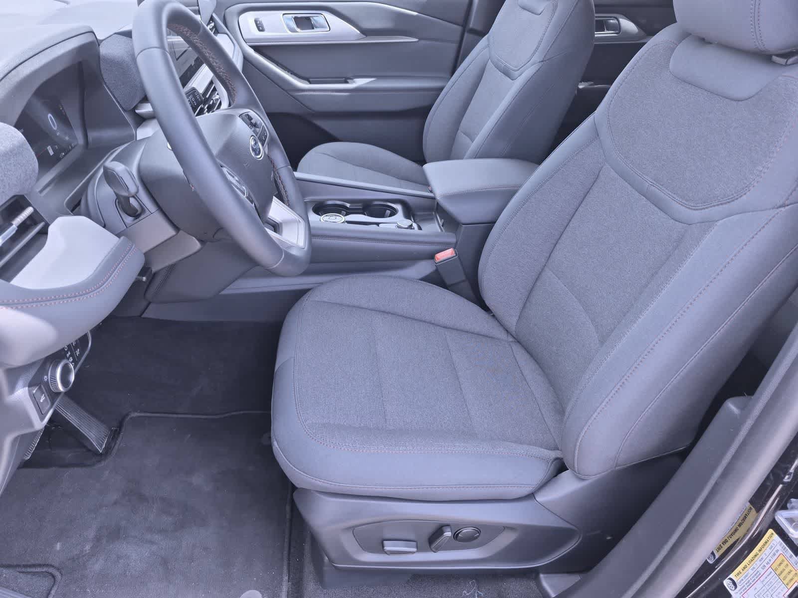 Certified 2025 Ford Explorer Active AWD/4WD image 16