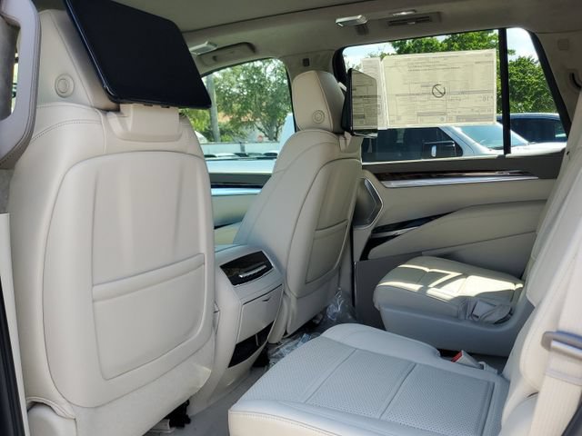 New 2026 Cadillac Escalade Platinum Sport w/ LPO, ONYX Package AWD/4WD image 9