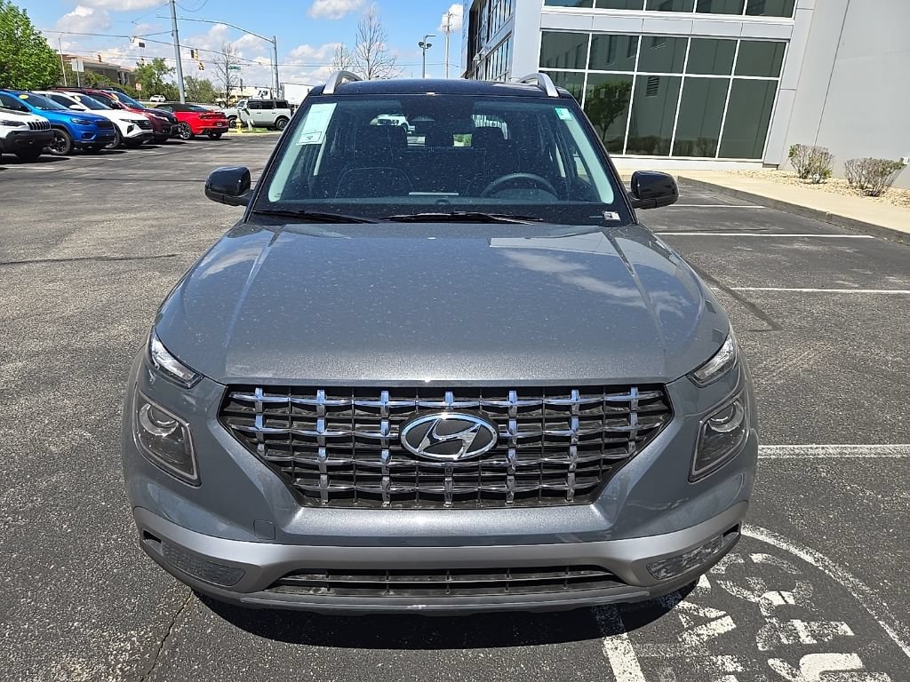 New 2026 Hyundai Venue SEL FWD image 3