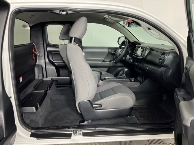 Used 2022 Toyota Tacoma SR AWD/4WD image 25