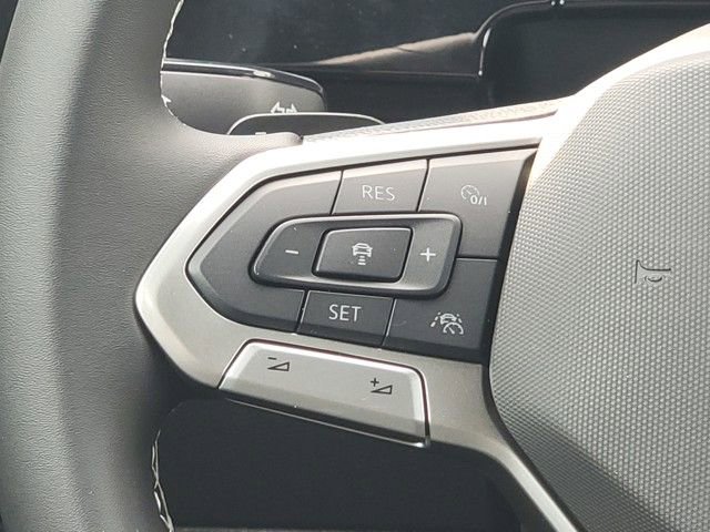 New 2026 Volkswagen Atlas Cross Sport SE image 26