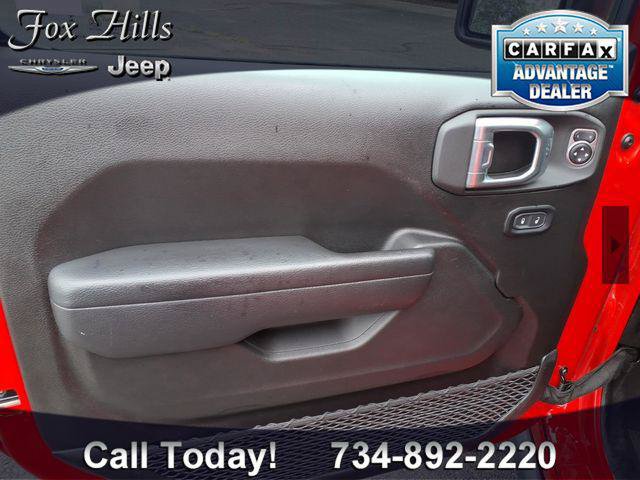 Certified 2025 Jeep Wrangler Unlimited Rubicon w/ Convenience Group AWD/4WD image 14