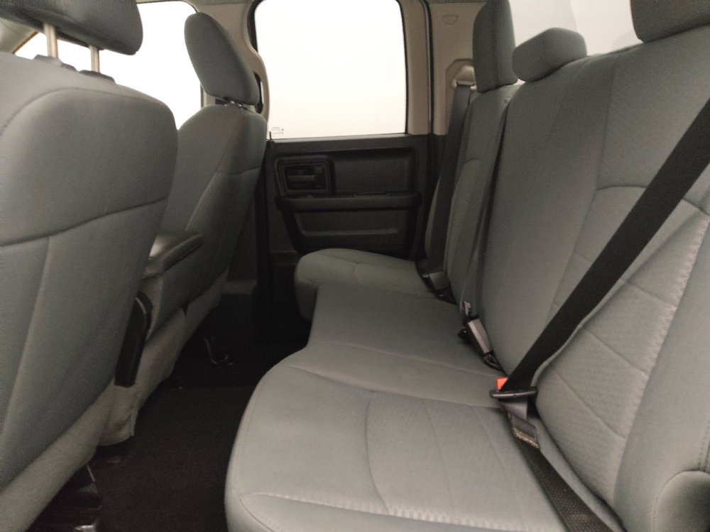 Used 2014 RAM 1500 ST RWD image 18