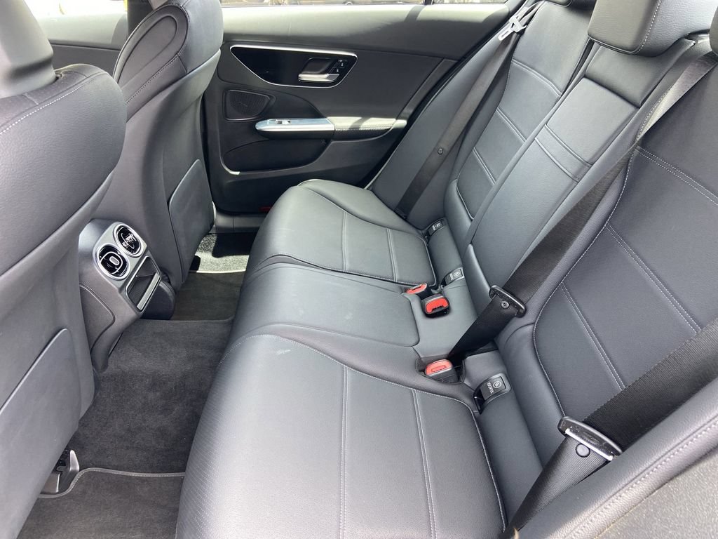Used 2025 Mercedes-Benz C 300 Sedan image 21