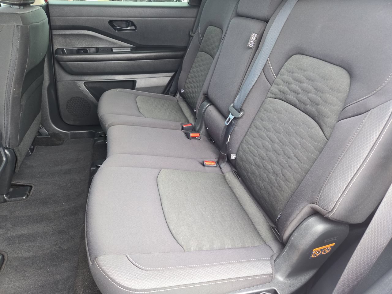 Certified 2024 Nissan Pathfinder SV FWD image 13
