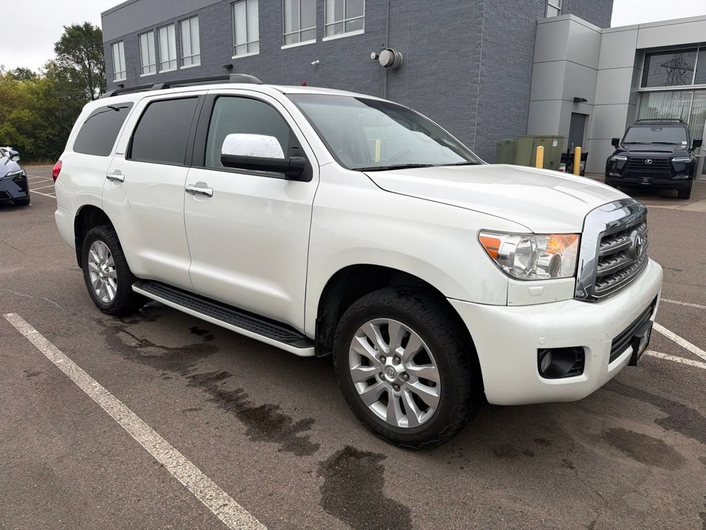 Used 2017 Toyota Sequoia Platinum AWD/4WD image 9
