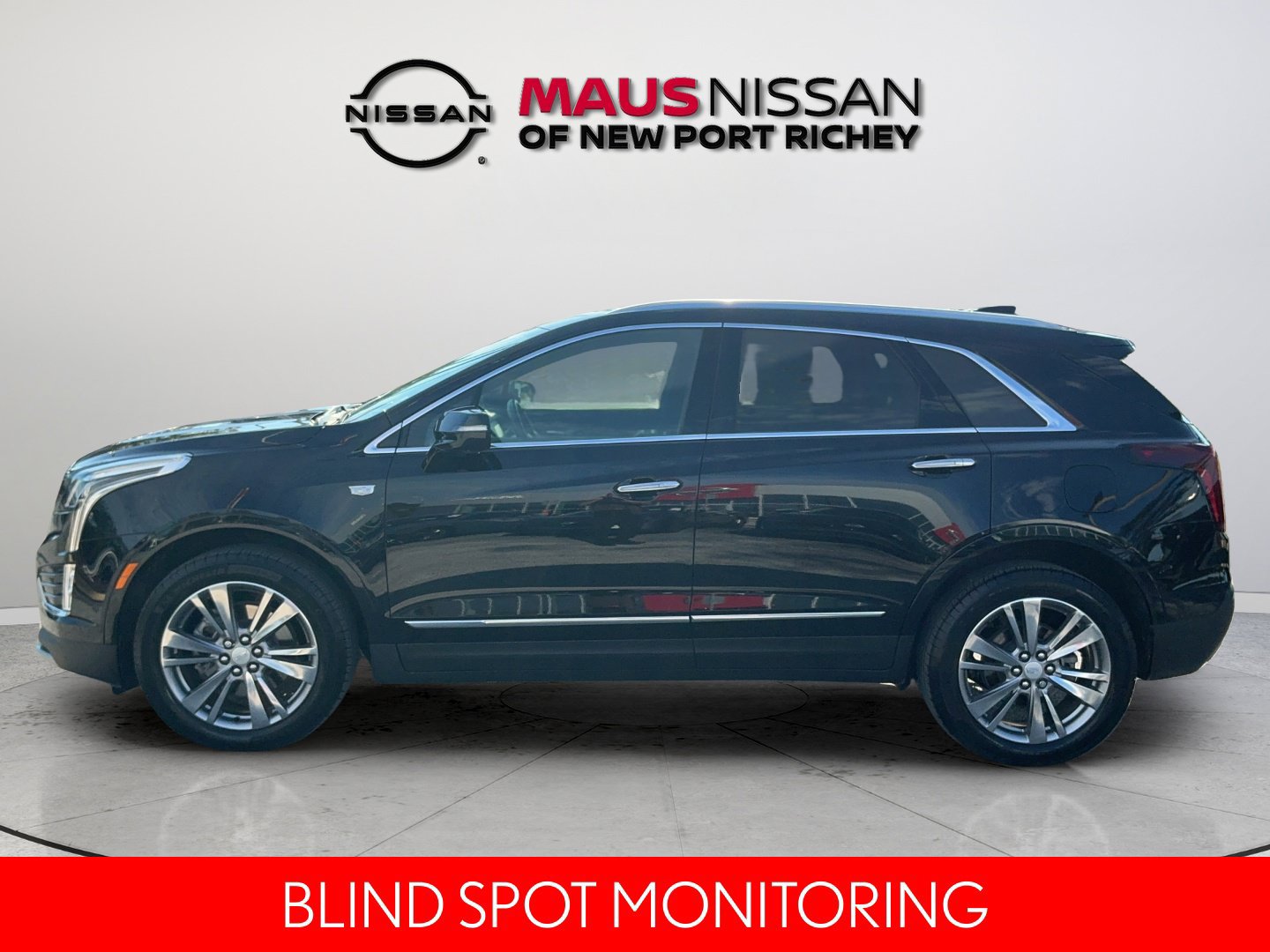 Used 2024 Cadillac XT5 Premium Luxury w/ Platinum Package FWD image 6