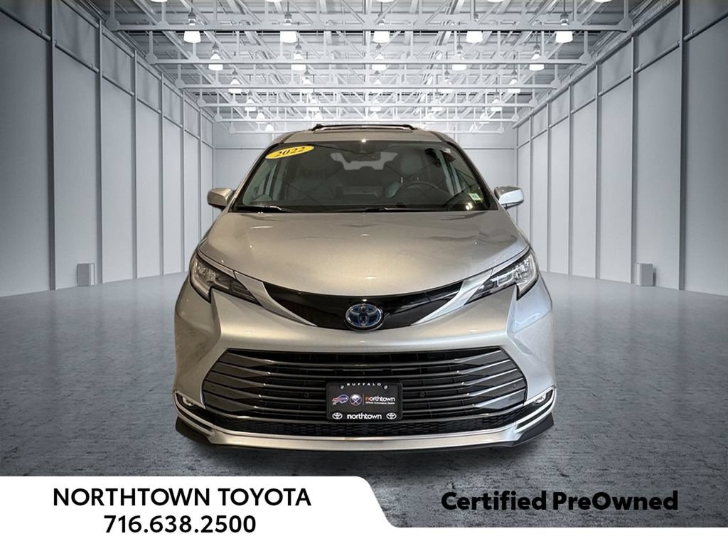 Used 2022 Toyota Sienna Limited AWD/4WD image 7
