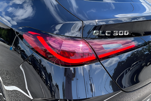 Certified 2026 Mercedes-Benz GLC 300 4MATIC image 31