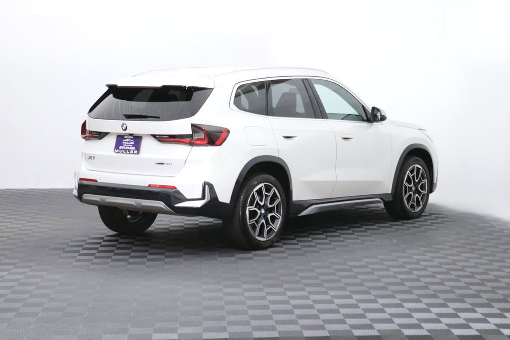Used 2023 BMW X1 xDrive28i w/ Convenience Package image 9