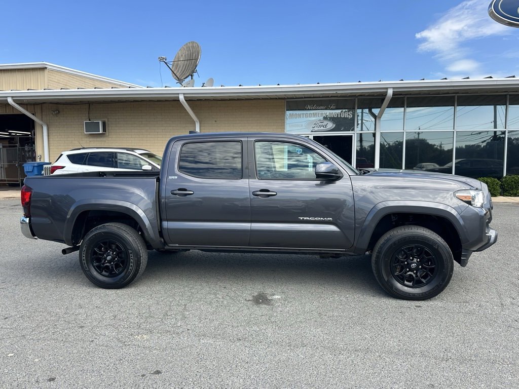 Used 2022 Toyota Tacoma SR5 image 10