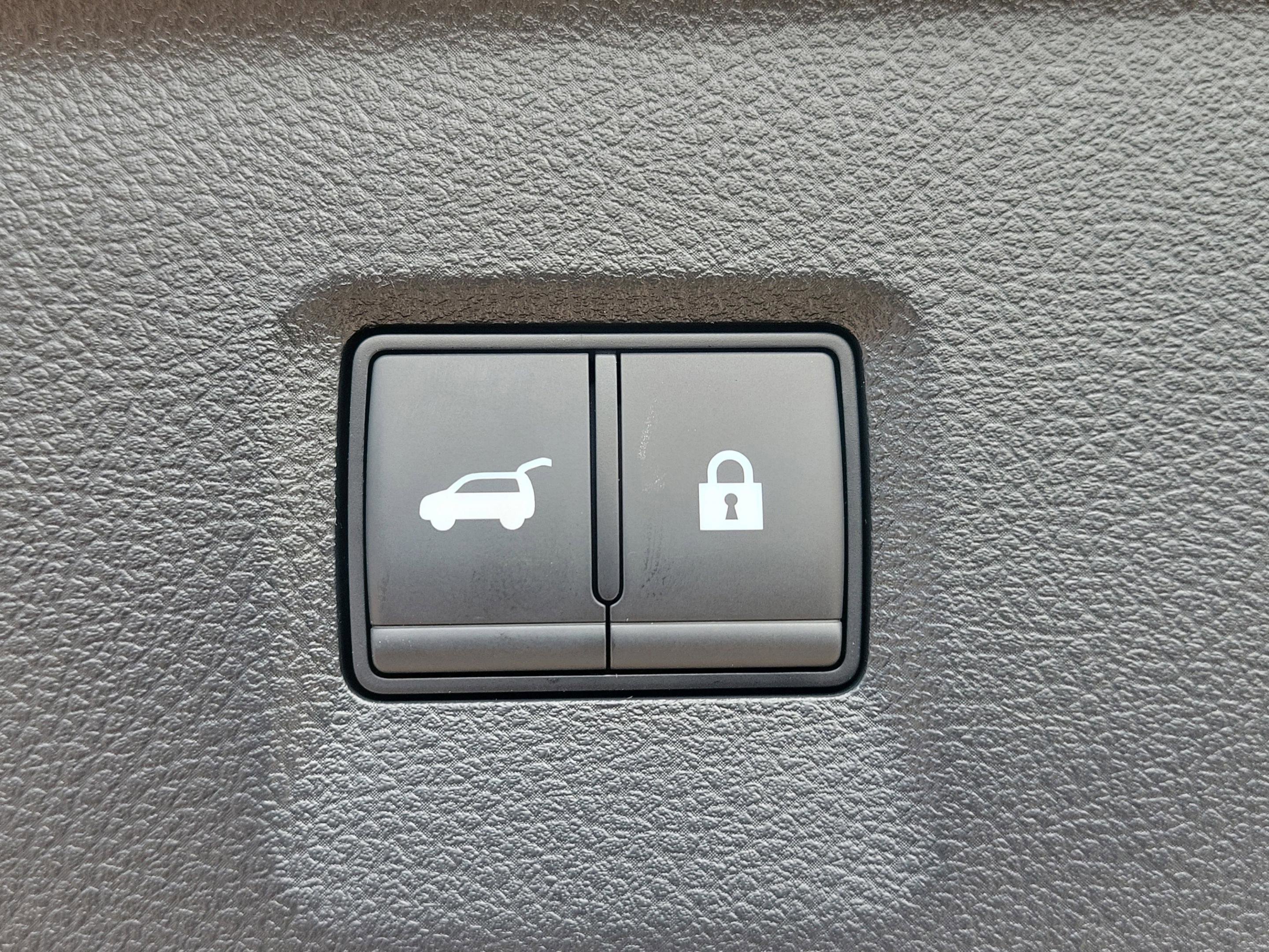 New 2026 INFINITI QX60 Sport w/ Dark Cargo Package image 6