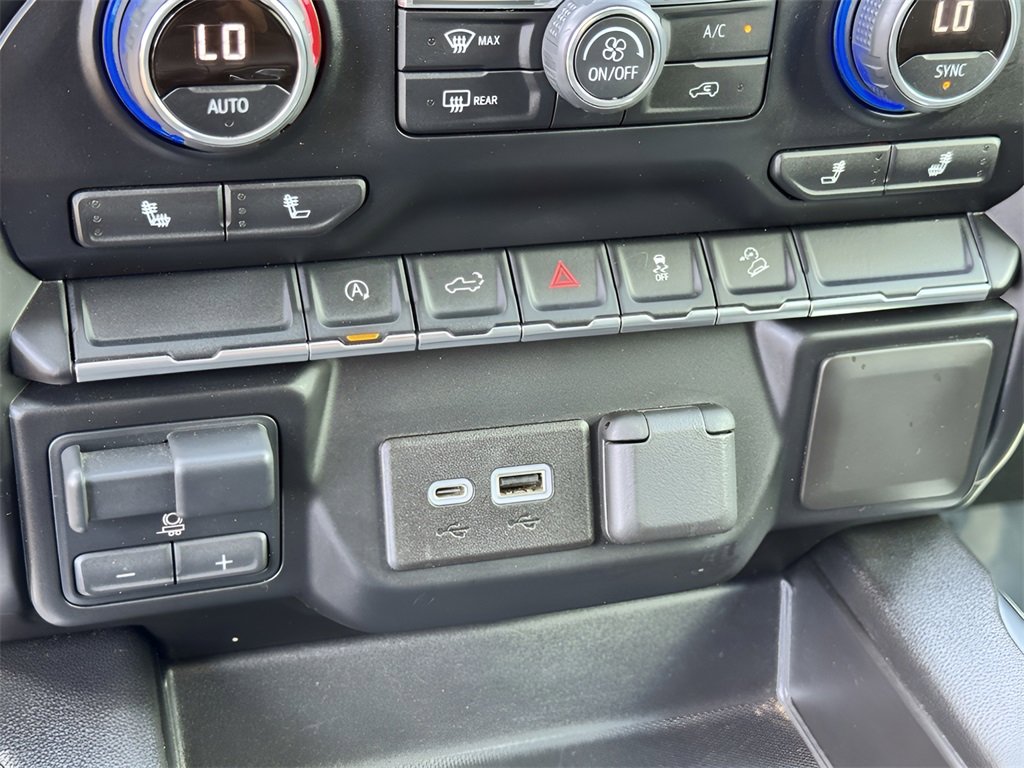 Used 2021 Chevrolet Silverado 1500 RST image 35