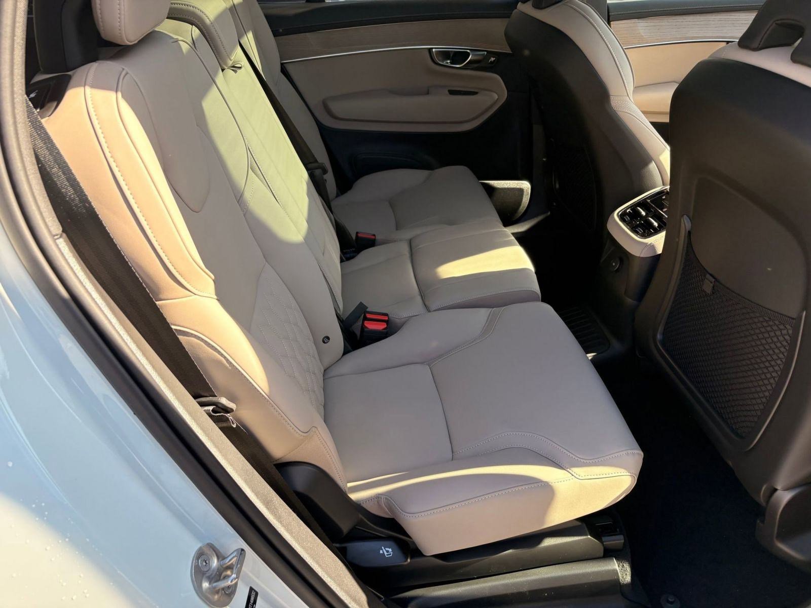 New 2026 Volvo XC90 T8 Plus w/ Protection Package image 25