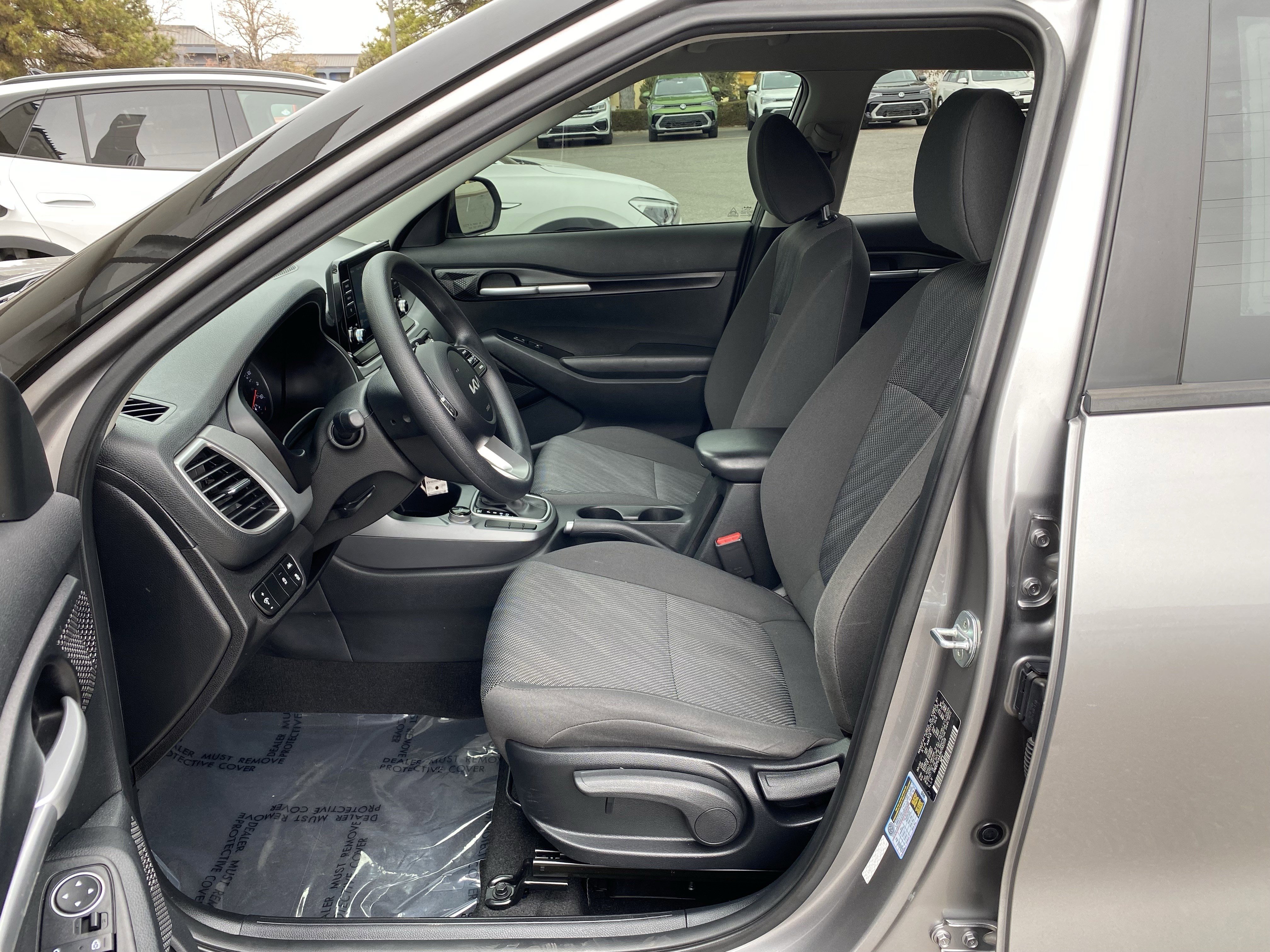 Used 2022 Kia Seltos LX image 31