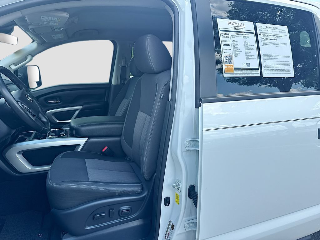 Certified 2024 Nissan Titan SV w/ SV Convenience Package RWD image 23