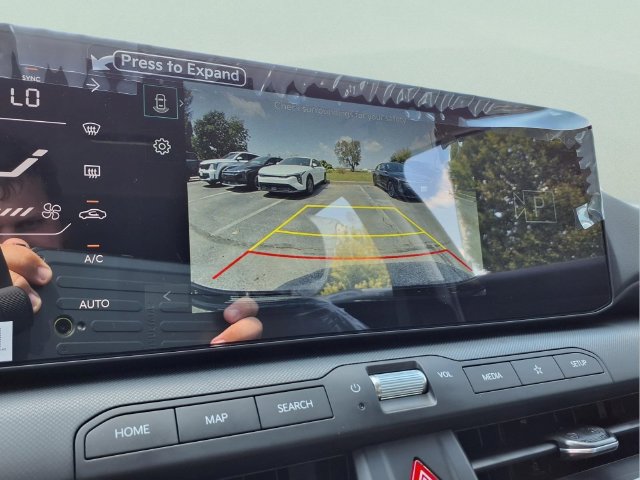 New 2026 Kia K4 EX FWD image 17