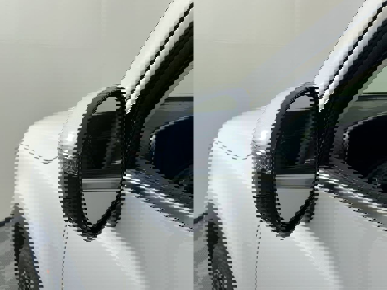 Certified 2024 Kia Telluride SX image 10