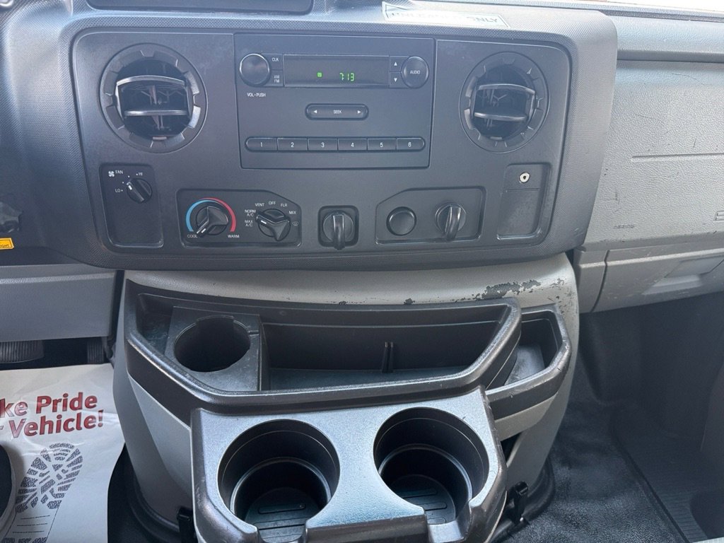 Used 2016 Ford E-350 and Econoline 350 Super Duty image 17