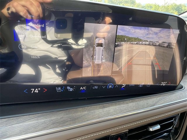New 2026 Chevrolet Suburban High Country image 16