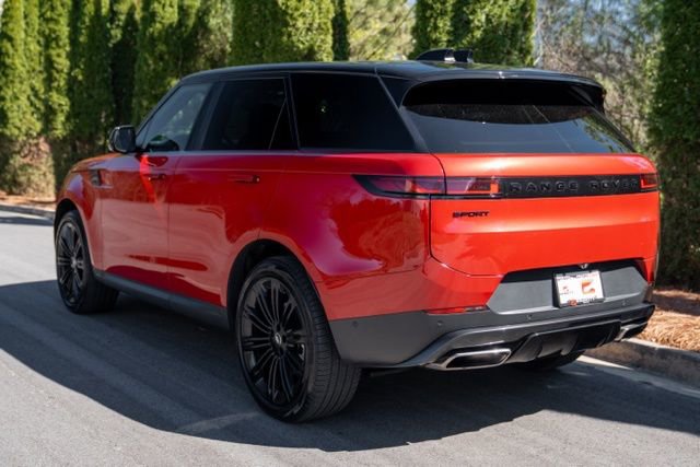 Used 2024 Land Rover Range Rover Sport SE AWD/4WD image 15