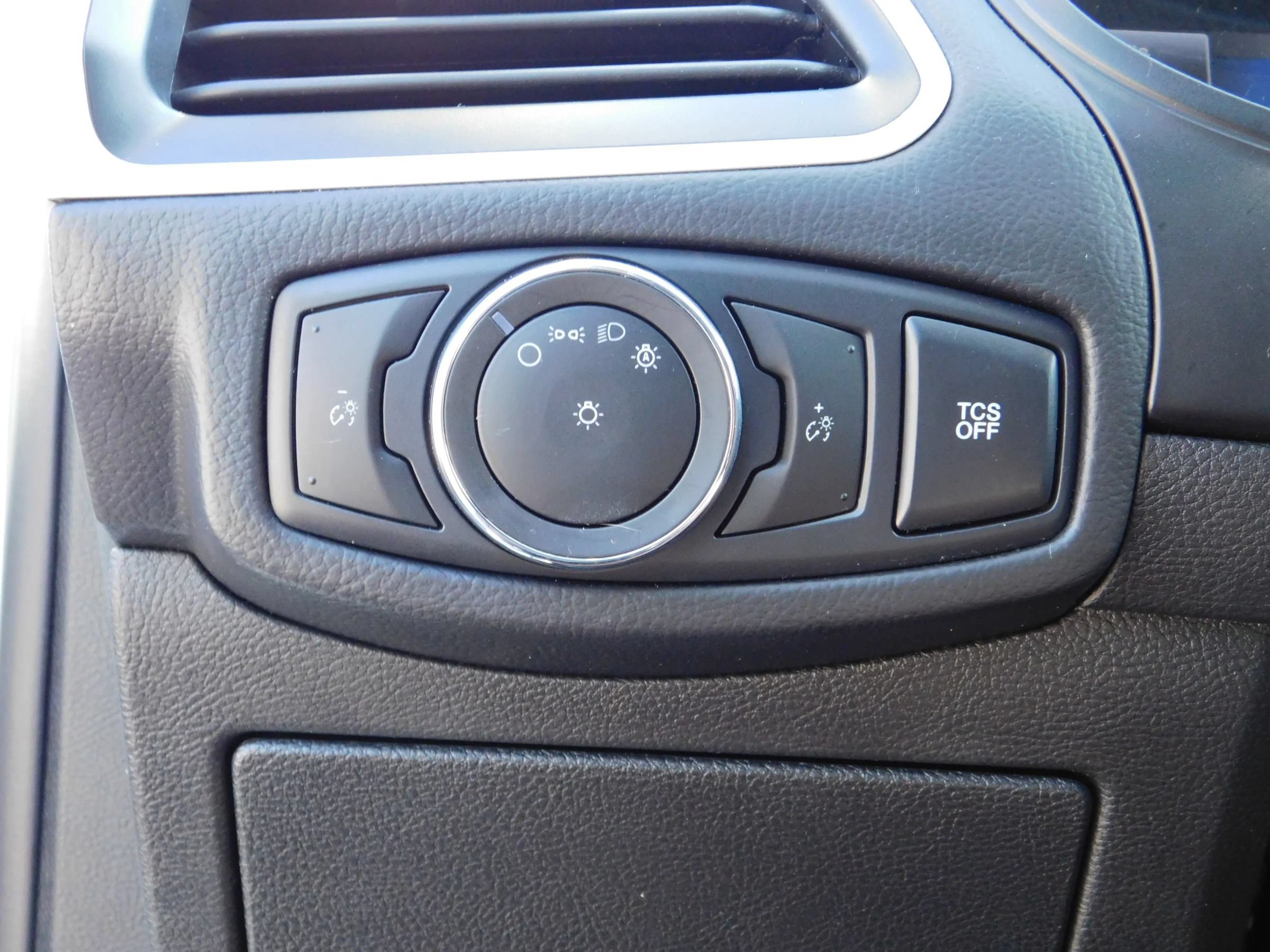 Used 2023 Ford Edge SEL AWD/4WD image 28