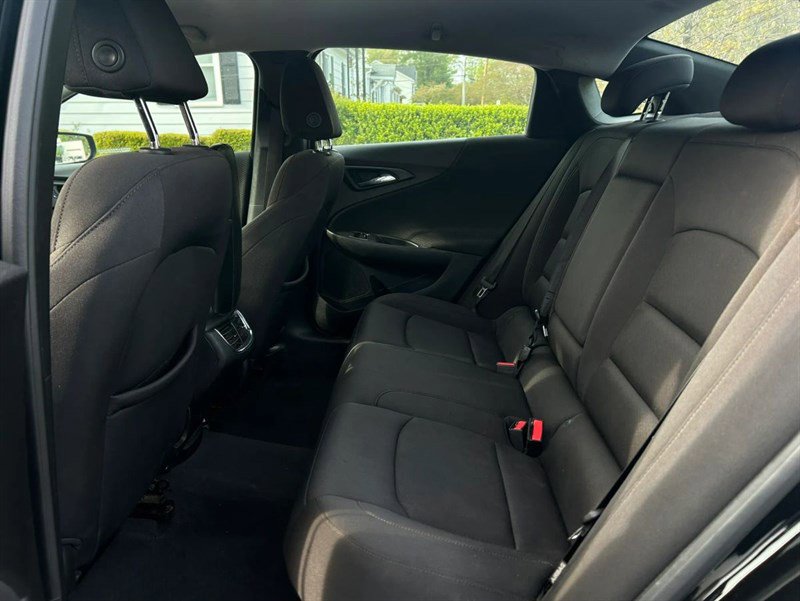 Used 2019 Chevrolet Malibu LT FWD image 18