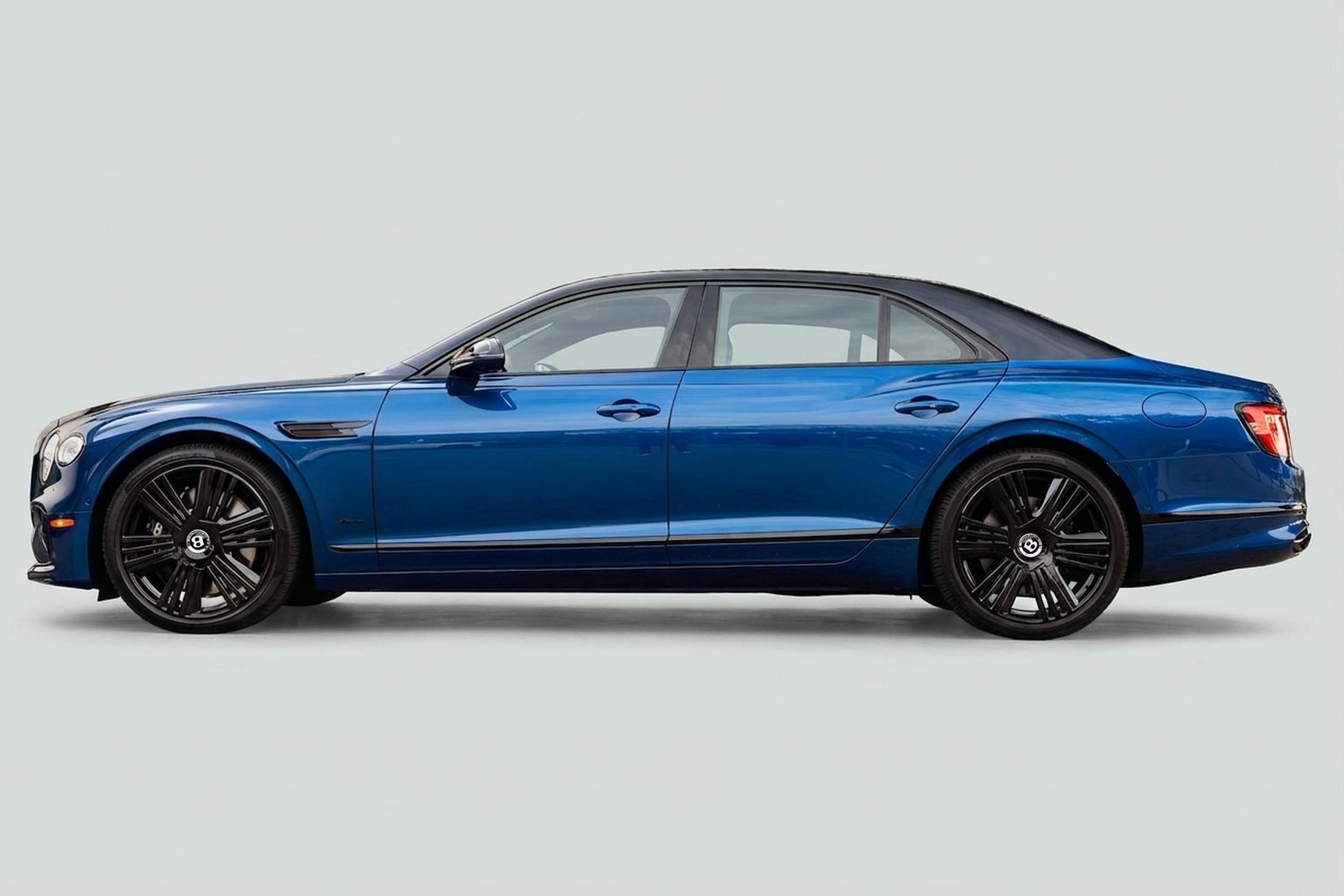 Used 2026 Bentley Flying Spur Azure image 17