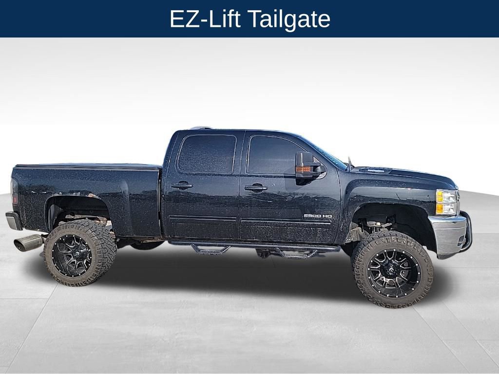 Used 2011 Chevrolet Silverado 2500 LTZ w/ LTZ Plus Package image 22
