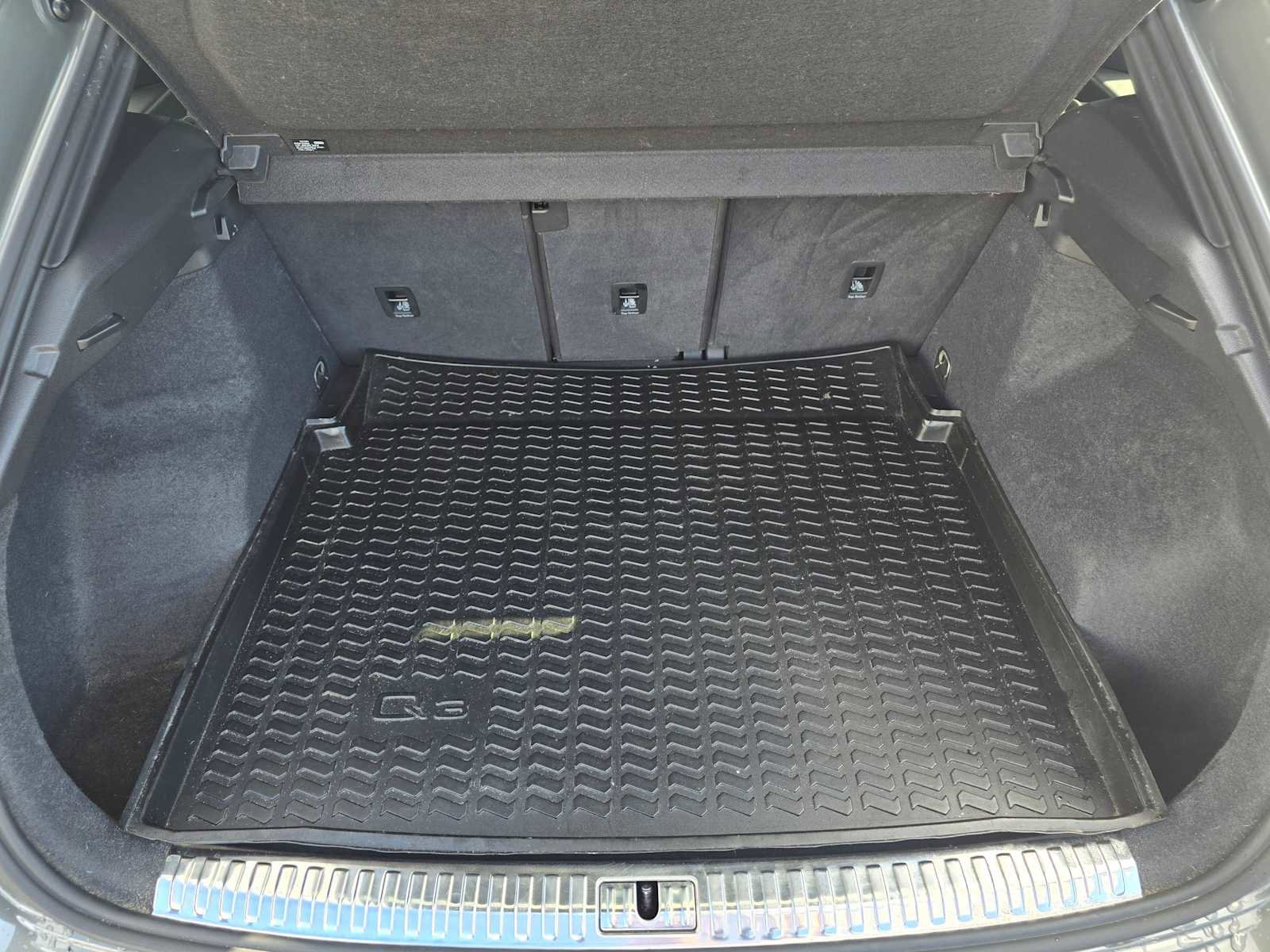 Used 2023 Audi Q3 2.0T Premium Plus w/ Premium Plus Package image 16